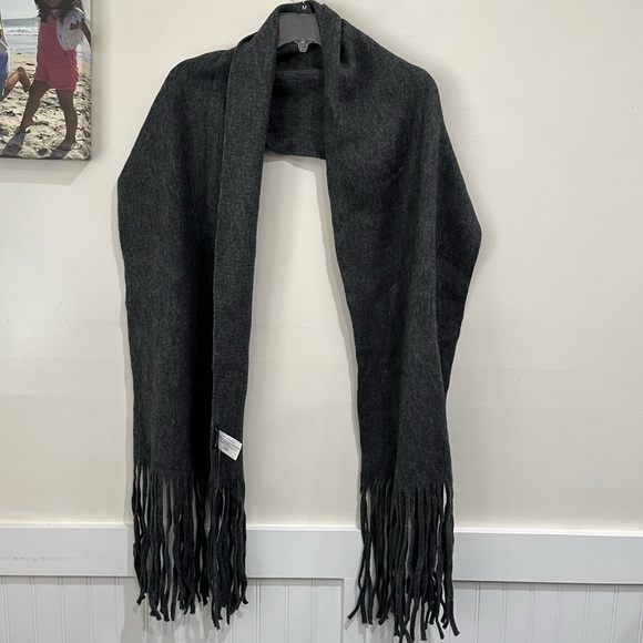 NWT Lucky Brand Fringe Scarf Grey - Picture 5 of 7